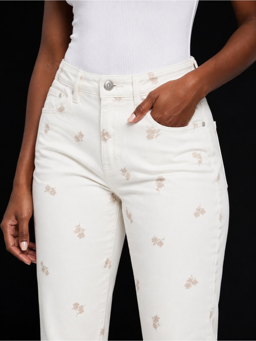 Seven7 Women High-Rise Cream Jeans with Beige Floral Motif Size 8